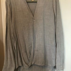 Gray long sleeve cloth & stone linen blouse